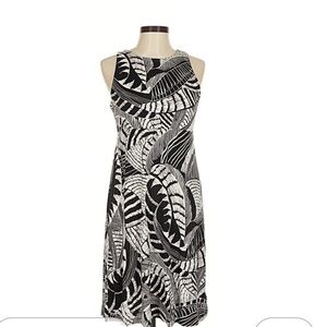 Athleta casual Sleeveless Black & White Leaf-Print A-Line Dress
